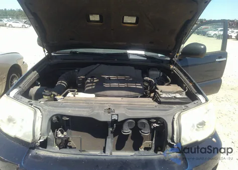 2006 Toyota 4Runner Sr5 V6 z USA, uszkodzony, nr VIN JTEZU14R068049943